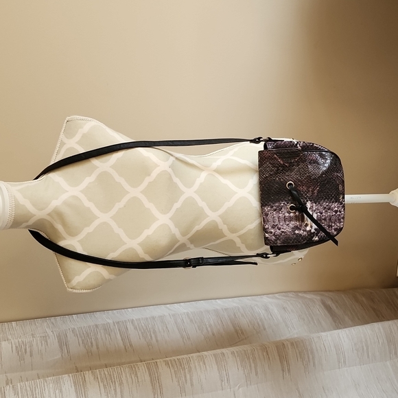 Nine West Crossbody - Picture 2 of 8